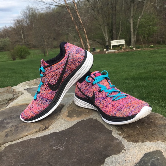 nike flyknit size 6